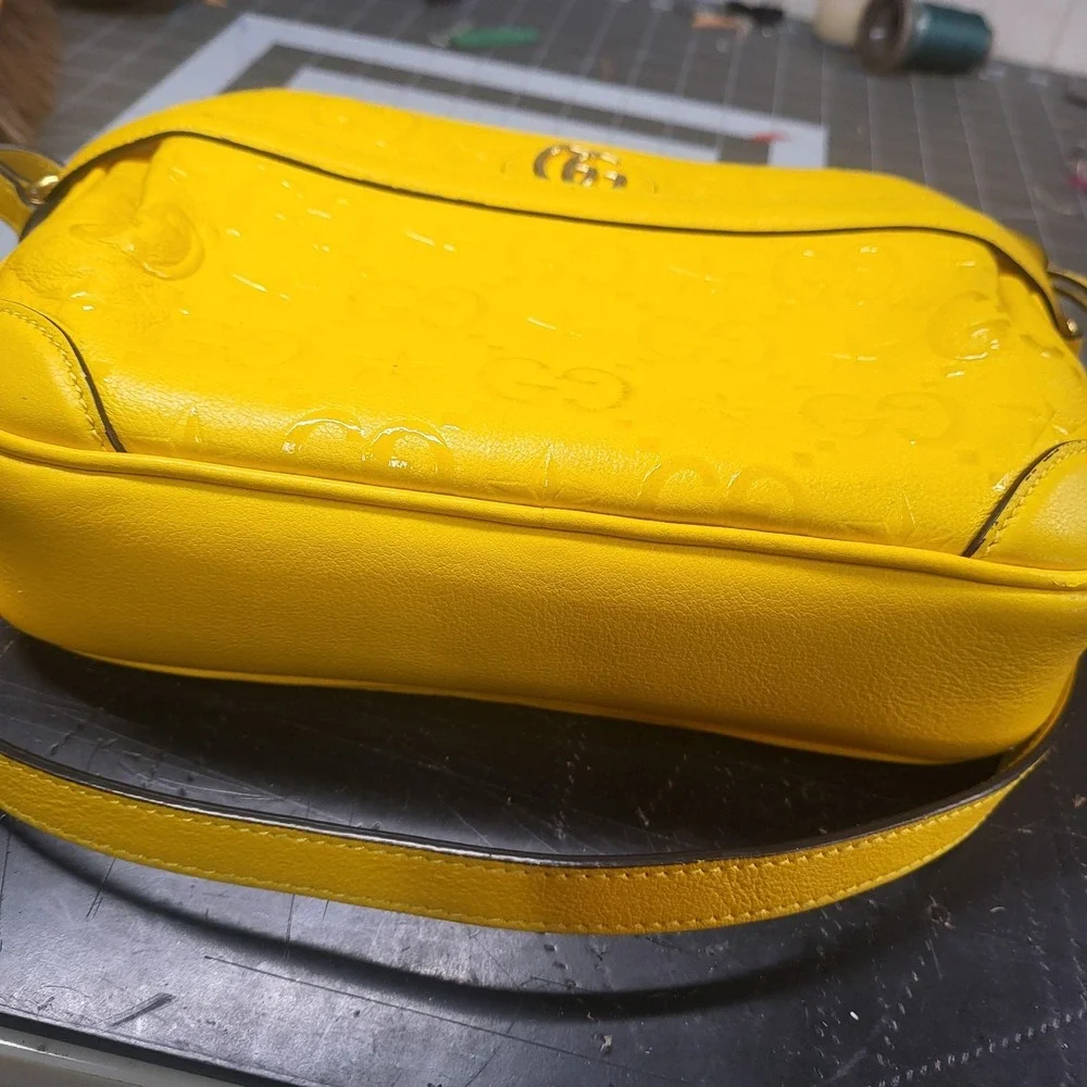 Gucci Womens Interlocking GG Star Crossbody Bag Yellow Size 9"x7"x2"‎ - Picture 3 of 8